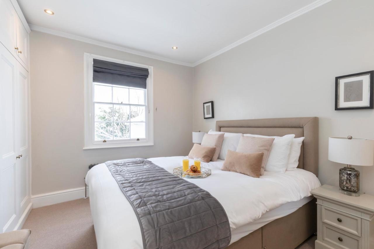 Beautiful 4 Bedroom Home Cheltenham Esterno foto