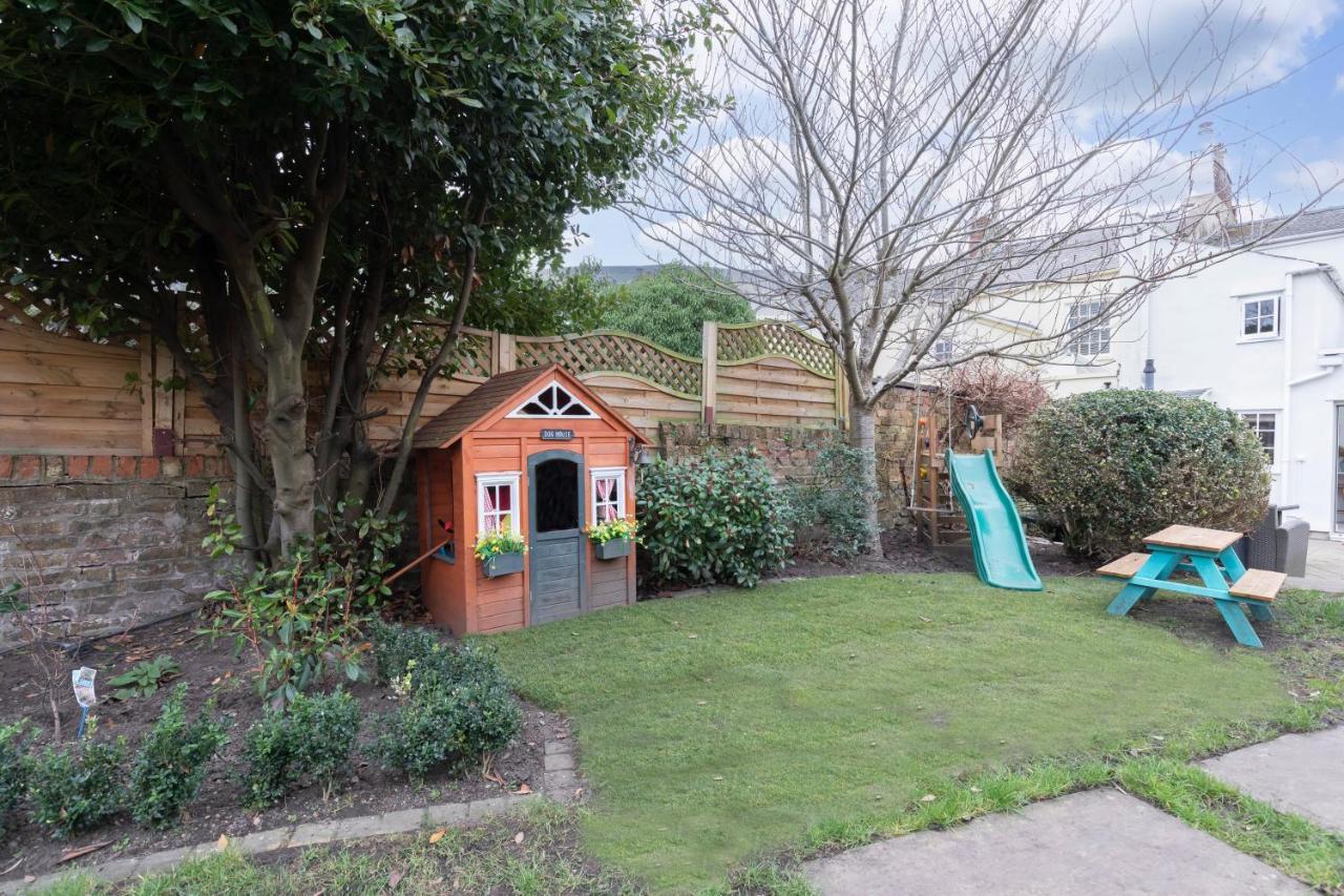 Beautiful 4 Bedroom Home Cheltenham Esterno foto